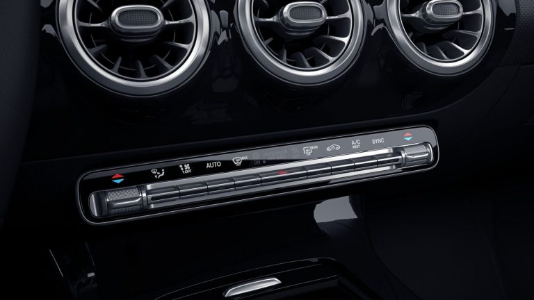 THERMOTRONIC Luxury Automatic Climate Control